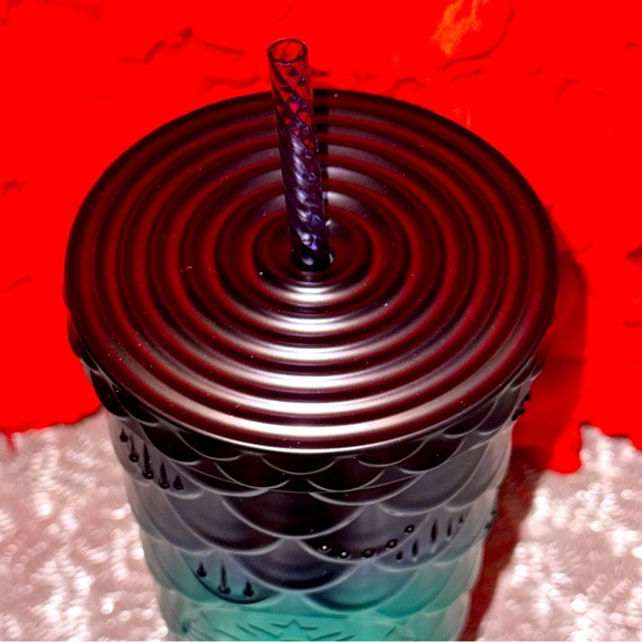 NWT🧜‍♀️Starbucks Spring 2025 Core Mermaid Scales Metallic Venti Tumbler with 🎁 - Picture 3 of 5